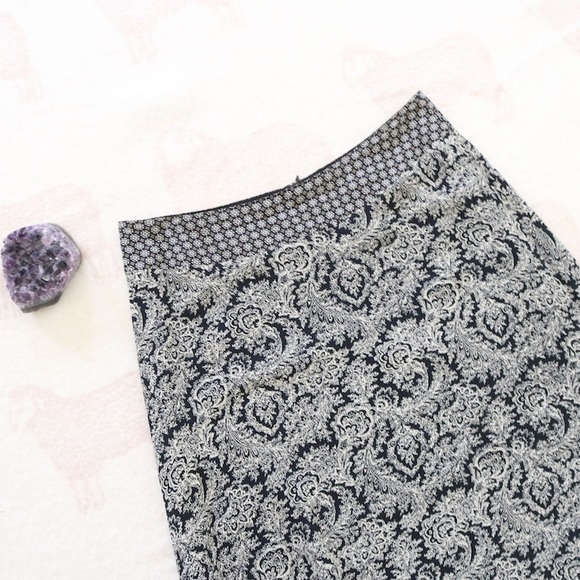 Vintage | Liz Claiborne Paisley Midi Skirt - Picture 2 of 6